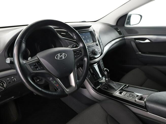 Hyundai i40 Automat Navi Czujniki perkowania Klimatyzacja Podgrzewane fotele Blth