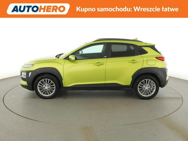 Hyundai Kona navi klima auto grzane fotele kamera i czujniki parkowania hak