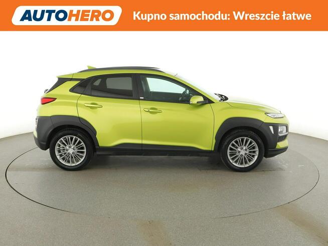 Hyundai Kona navi klima auto grzane fotele kamera i czujniki parkowania hak