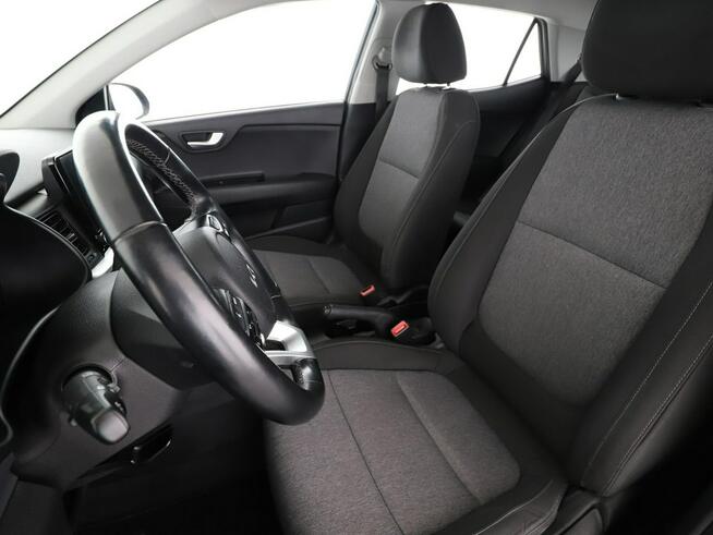 Kia Stonic mHEV full LED klimatyzacja kamera i czujniki parkowania