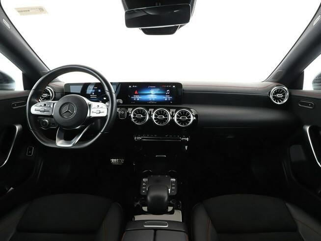 Mercedes CLA 250 FV23% PHEV full LED skóra/alcantara navi klima auto grzane fotele kame