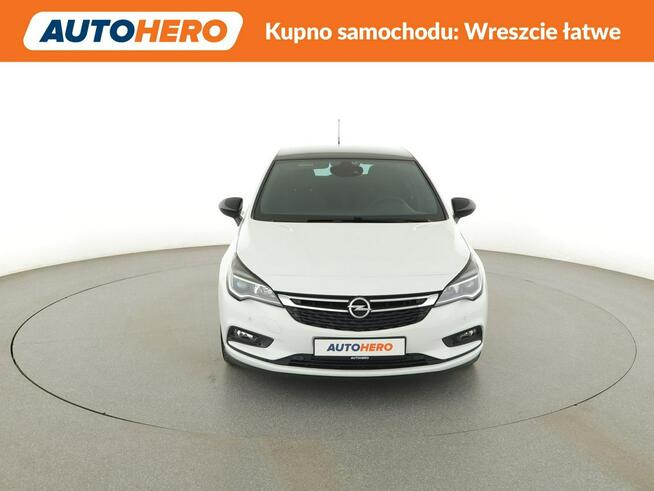 Opel Astra klima auto kamery czujniki parkowania tempomat multifunkcja
