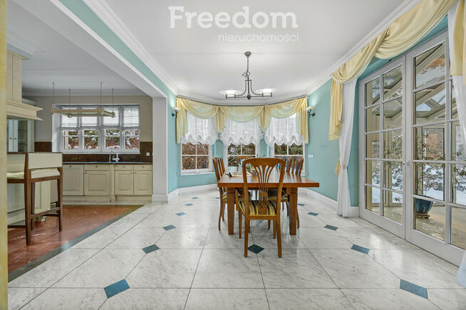 Rezydencja w Izabelinie przy Kampinosie