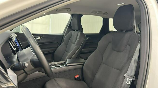 Volvo XC 60 XC60 B4 D AWD Momentum Pro hak