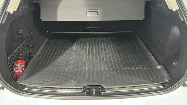 Volvo XC 60 XC60 B4 D AWD Momentum Pro hak