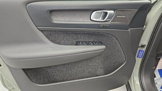 Volvo C40 Recharge AWD Ultimate ! Z Polskiego Salonu ! Faktura Vat !