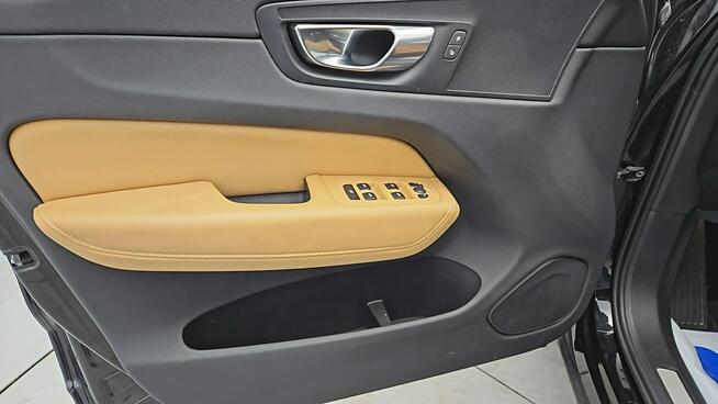 Volvo XC 60 0 D3 Momentum Pro ! Z Polskiego Salonu ! Faktura Vat !