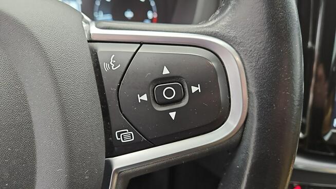 Volvo XC 60 0 D3 Momentum Pro ! Z Polskiego Salonu ! Faktura Vat !