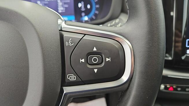 Volvo XC 60 B4 B Core aut ! Z Polskiego Salonu ! Faktura Vat !