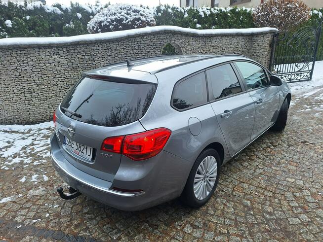 Opel Astra Sport Tourer- 1.4 Turbo Edition
