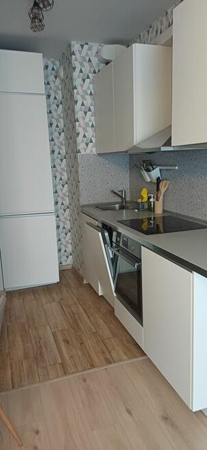 Ładna kawalerka z piwnicą i miejscem postojowym