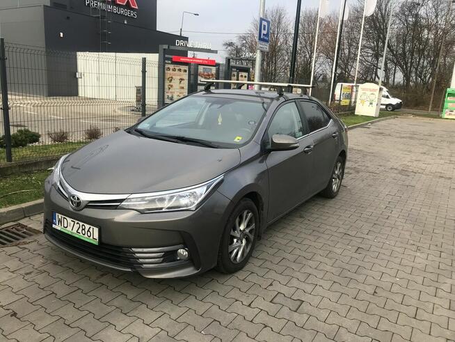 Sprzedam zadbaną Toyota Corolla 1,6 valvematic z niskim prze