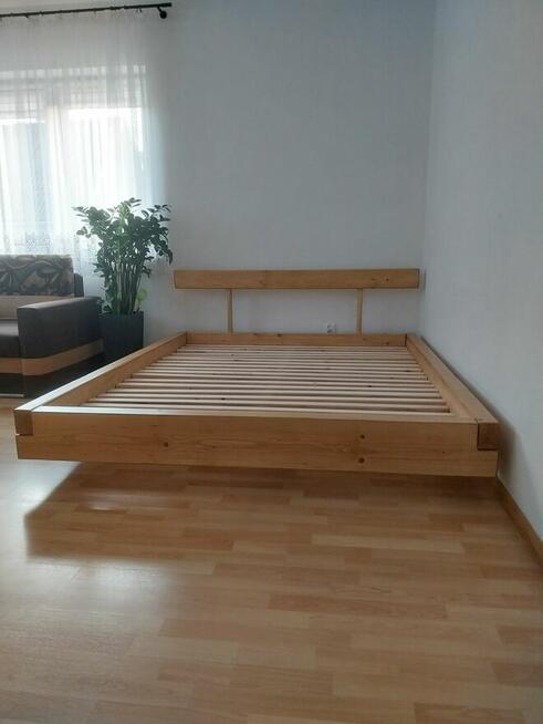 Łóżko drewniane różne