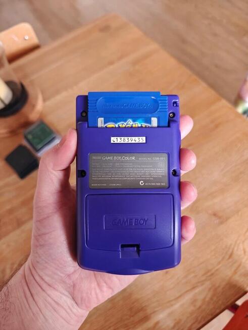 Konsola Nintendo Game Boy Color + 12 gier + etui