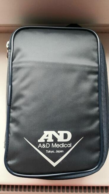 AND UA-631 Ciśnieniomierz automatyczny naramienny