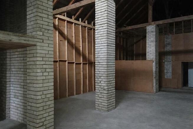 Wynajmę lokale pod magazyn 588m2 (garaż, stodoła)