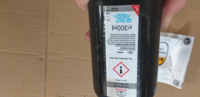 NOWY zestaw naprawczy koła TOYOTA kompresor + klej