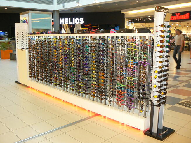 Stoisko handlowe na okulary – typu wyspa