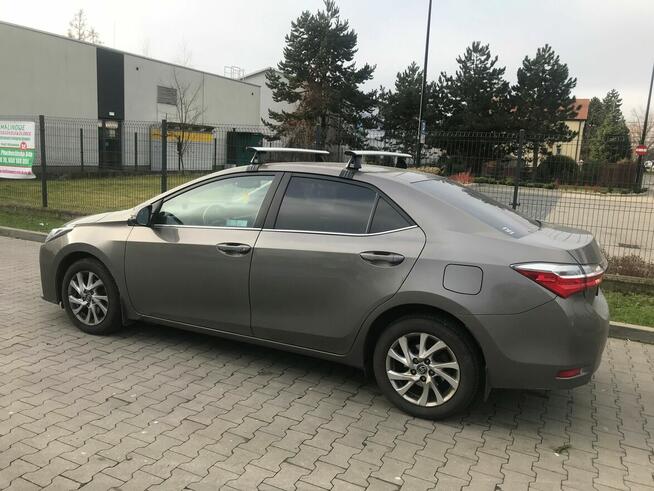 Sprzedam zadbaną Toyota Corolla 1,6 valvematic z niskim prze