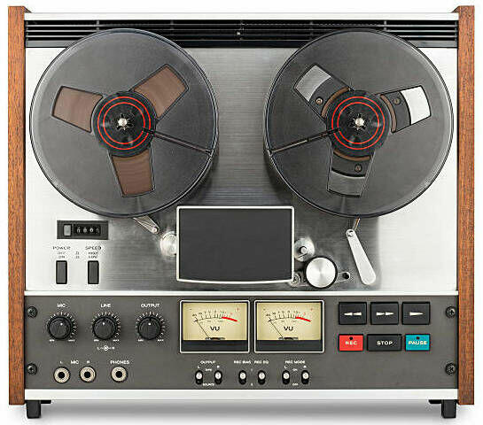 Kolekcja filmów, gier, muzyki i komiksów dla kolekcjonerów