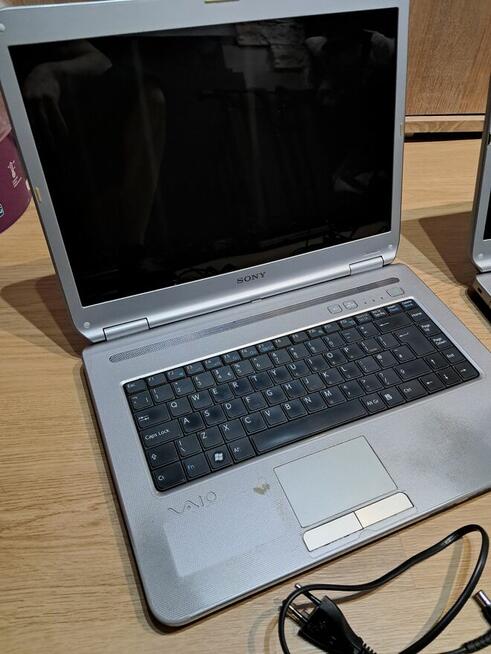 Sprzedam uzywane laptopy sony vaio