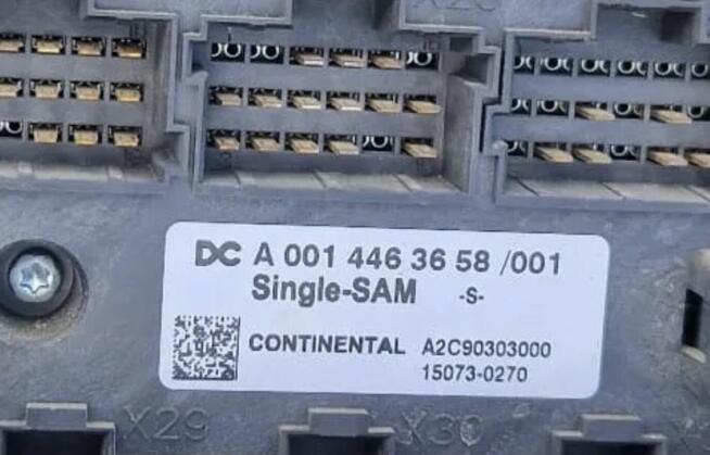 DC A0014463658 MERCEDES MP4 Skrzynka Tablica Modul Plyta bez