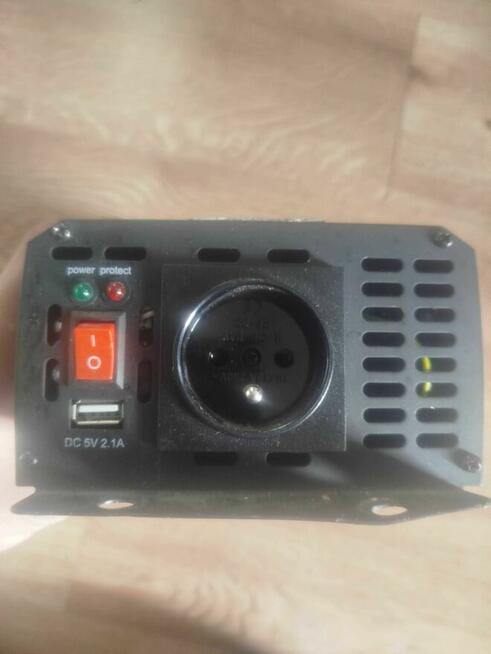 Przetwornica prądu 12V/230V sinus 800/1600