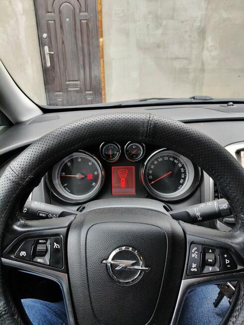 Opel Astra J