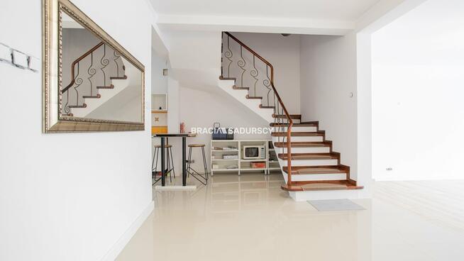 Dom Kraków Dębniki, Kostrze, Dąbrowa