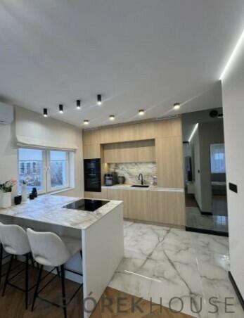 4-pokojowe mieszkanie na Woli