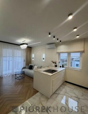 4-pokojowe mieszkanie na Woli