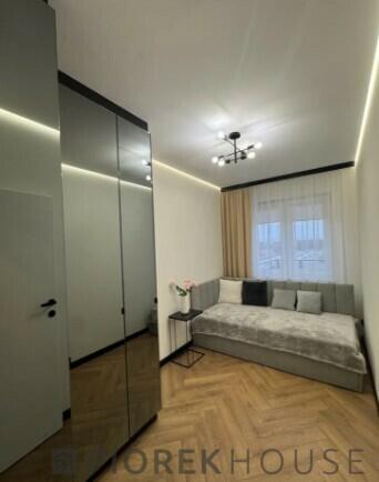 4-pokojowe mieszkanie na Woli