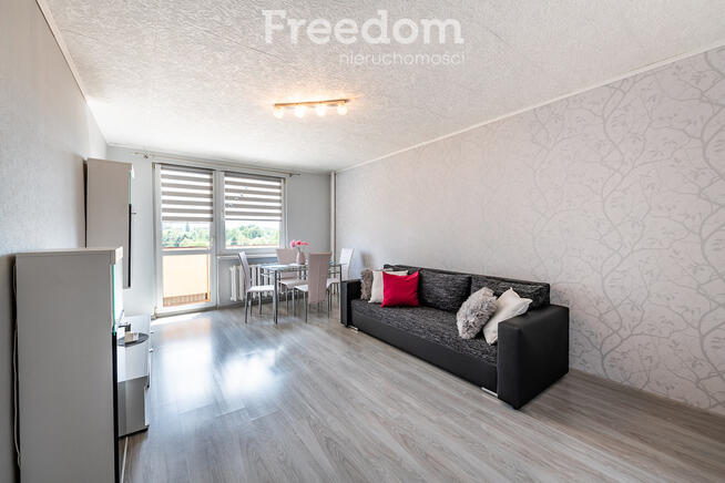 Przestronne dwupokojowe mieszkanie os. Odrodzenia