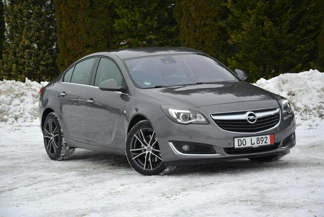 Opel Insignia Lift bi-Xenon Led Navi Kamera FrontAsist Asyst. Pasa BLIS Alu18' ASO