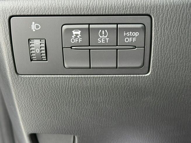 Mazda 3 1.5i 100KM/SkyActive-G/Alufelgi/Pod.Fotele/Serwis/Alu/Model2014