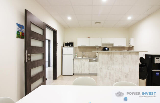 Lokal użytkowy pod biuro przy Balicach, parking