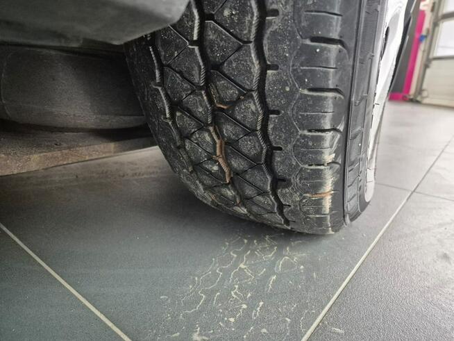 Ford Transit 2.0 TDCi / 9 miejsc / Rampa dla inwalidów