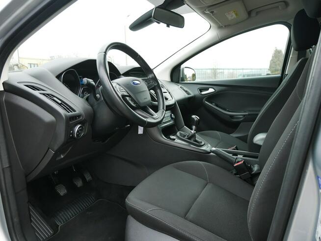 Ford Focus 1.0 125KM Kombi -Hak -Nowy rozrząd -Pak zima -Kamera -Navi -GWARANCJA