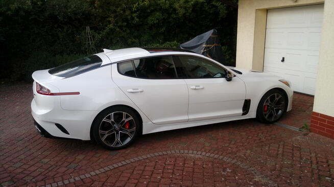 Sprzedam KIA STINGER GT2