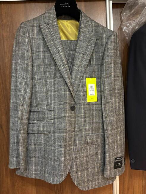 Garnitur 36s/eu46 Moss Bros London