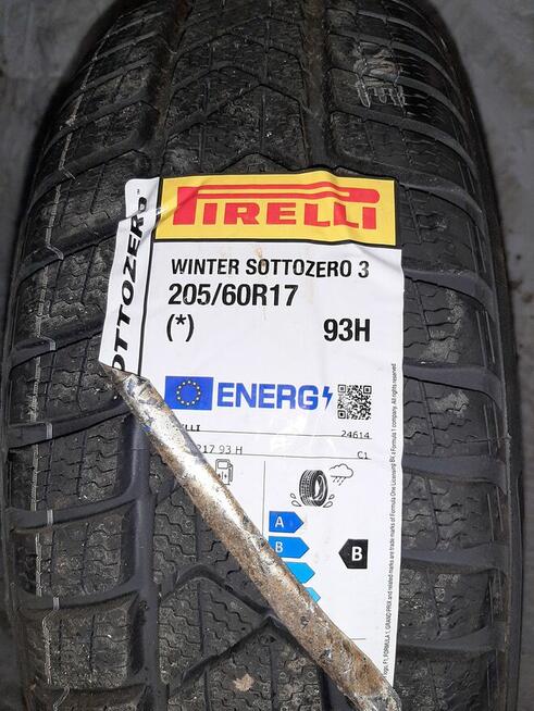 Opony zimowe Pirelli, nowe 205/60 R17