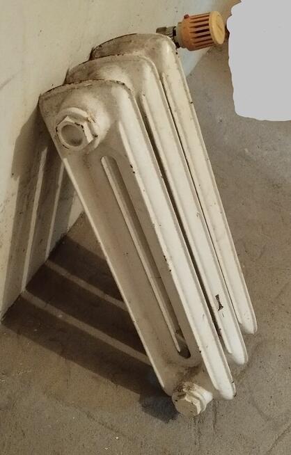 Sprzedam grzejnik z termostatem