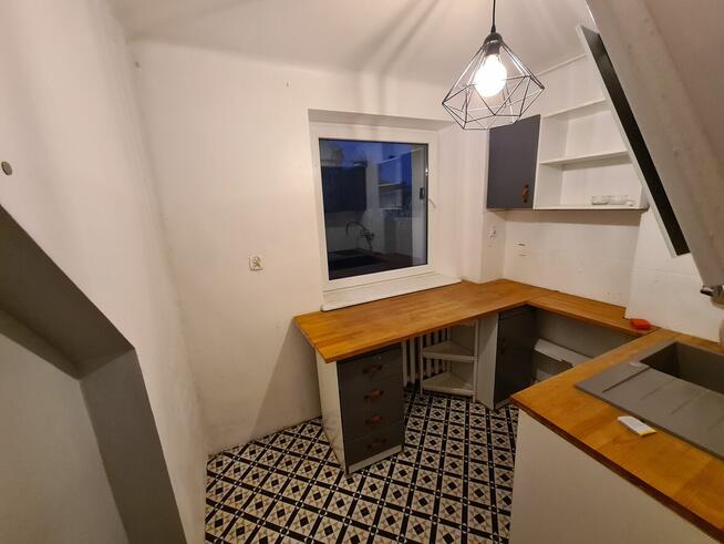 Sprzedam 2-pokojowe mieszkanie przy ul. Wojska Polskiego 3