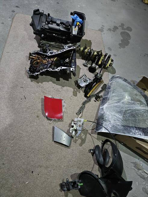 Głowica peugeot 107 silnik 1.0