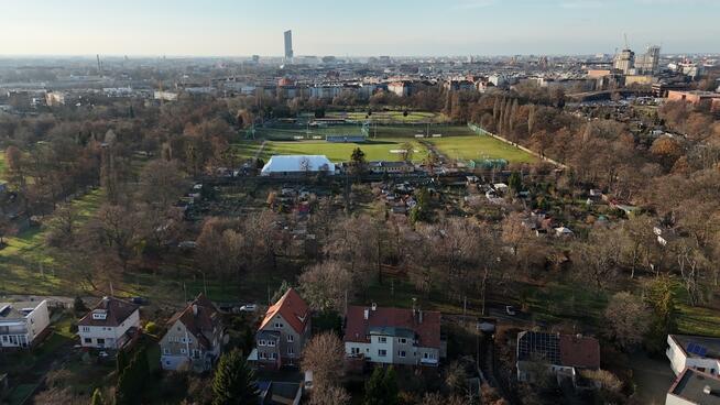 Krzyki, ul.Okólna, działka 897 m²