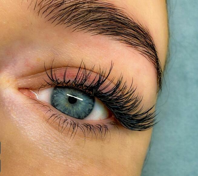 Przedłużanie rzęs 2d-6d 80 zł