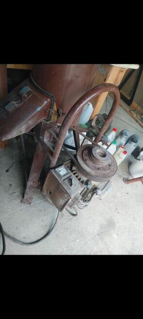 Śrutownik bąk z silnikiem