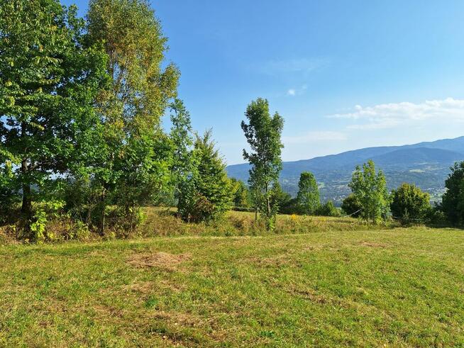 Działka budowlana - widokowa - widok na góry