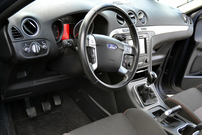 Bardzo ładne Auto 2,0 TDCi 140KM Oryginał Panorama Navi