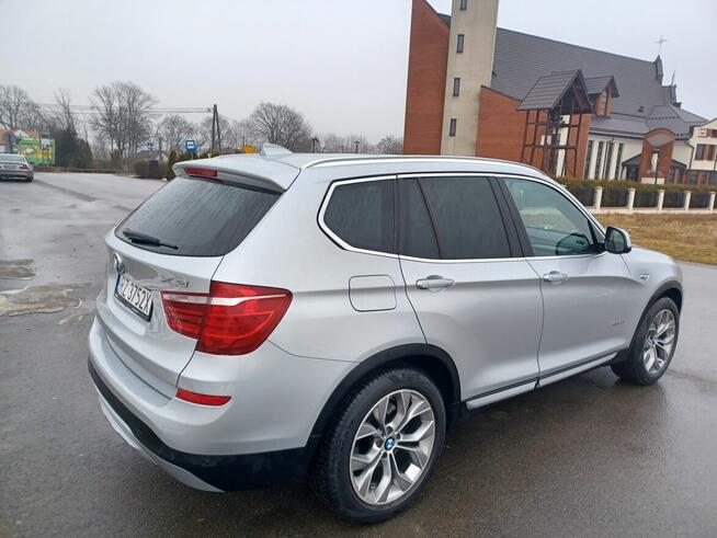 BMW X3 i28